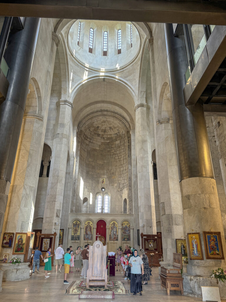 Bagrati-Kathedrale innen