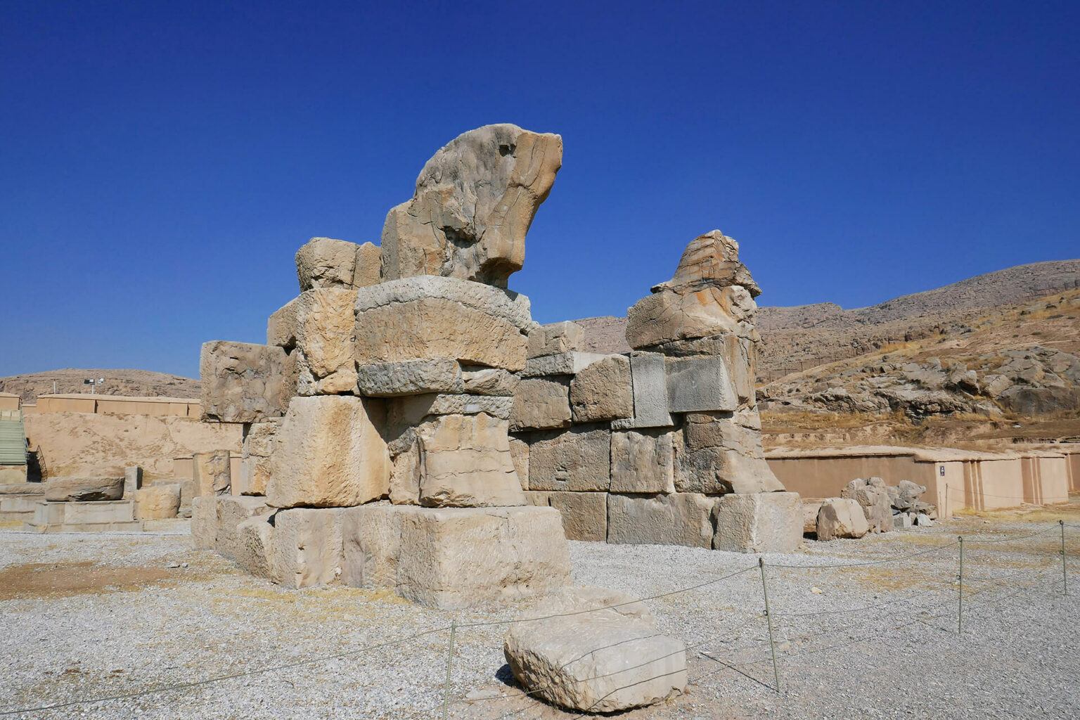 Antike Stadt In Persien 4 Buchstaben Kreuzworträtsel ᐅ Persepolis Iran: Antike Stadt in Persien 520 v. Chr.