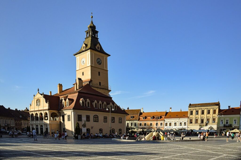 Ratsplatz und Rathausturm