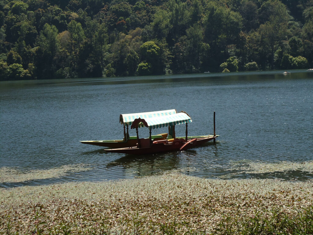 Shikara-Fahrt im Kundala-See