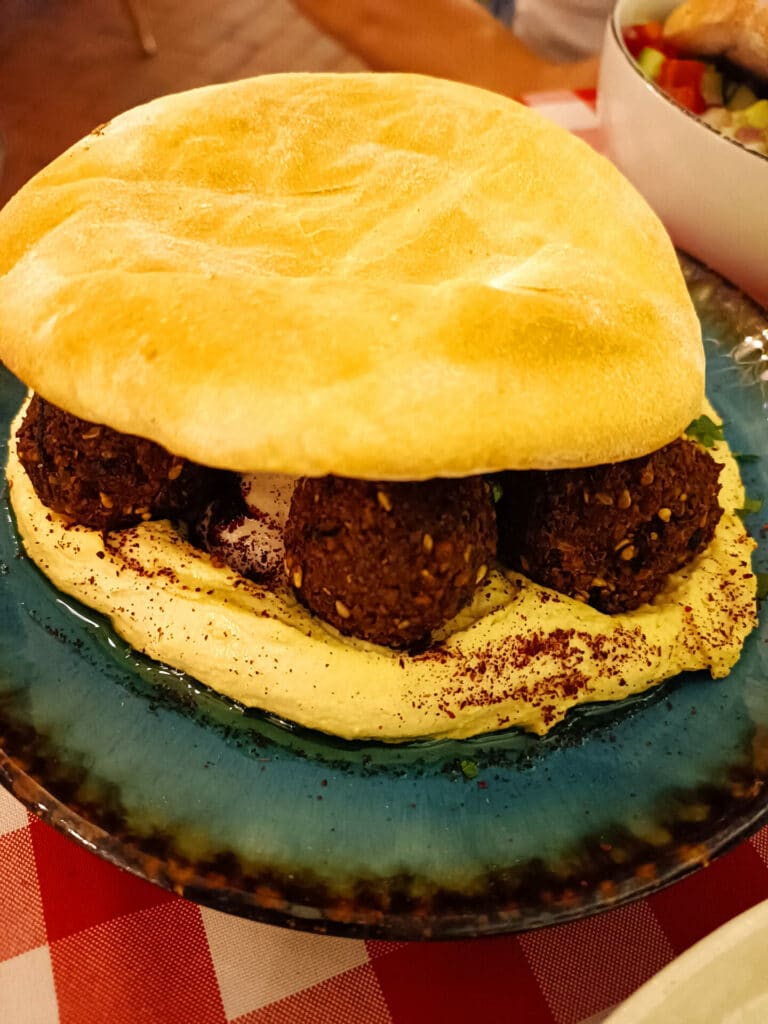 falafelburger Restauracja Mandragora