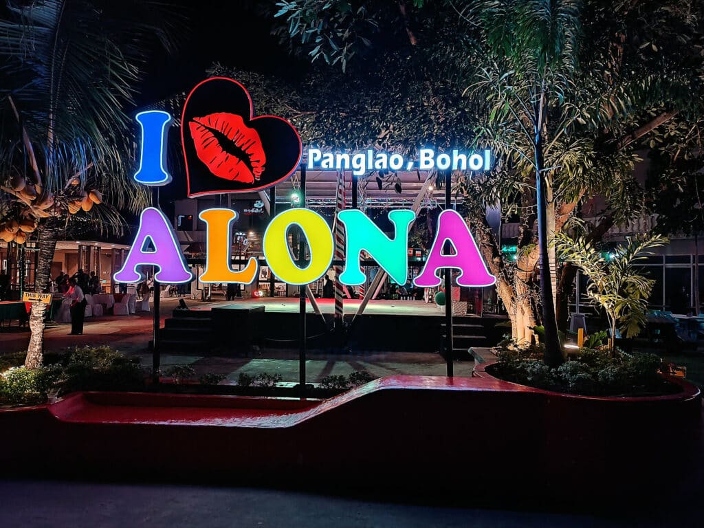 alona beach, bohol island