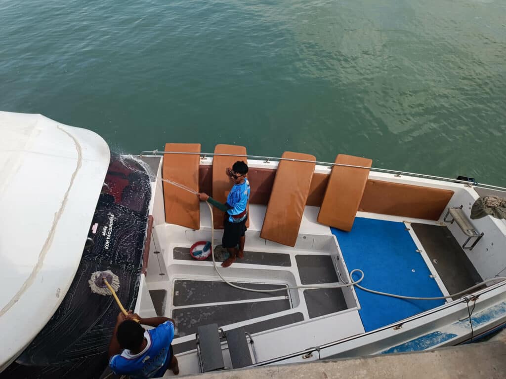 speedboat reinigen thailand