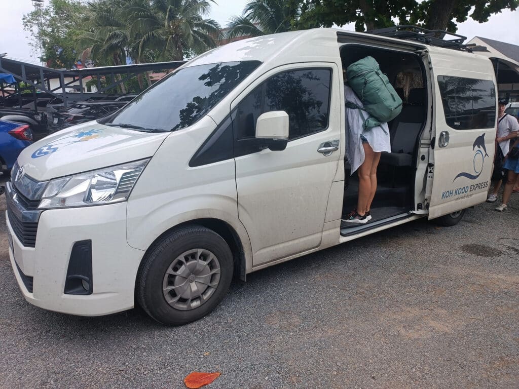 minivan trat bangkok