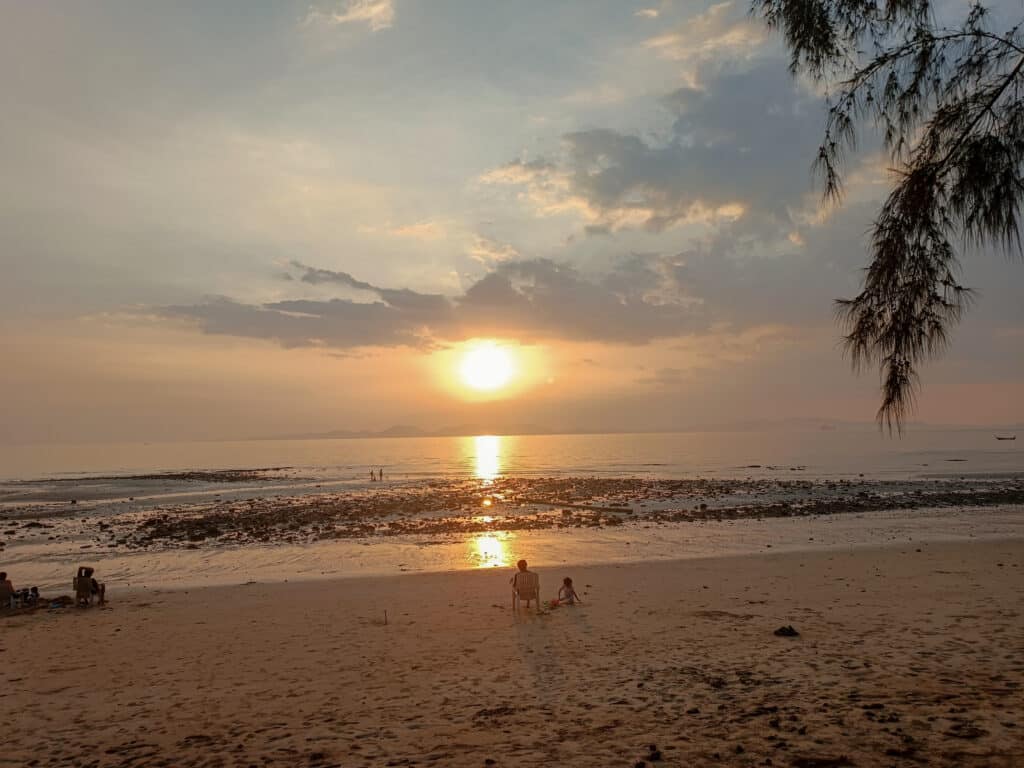 sonnenuntergang ao nang beach