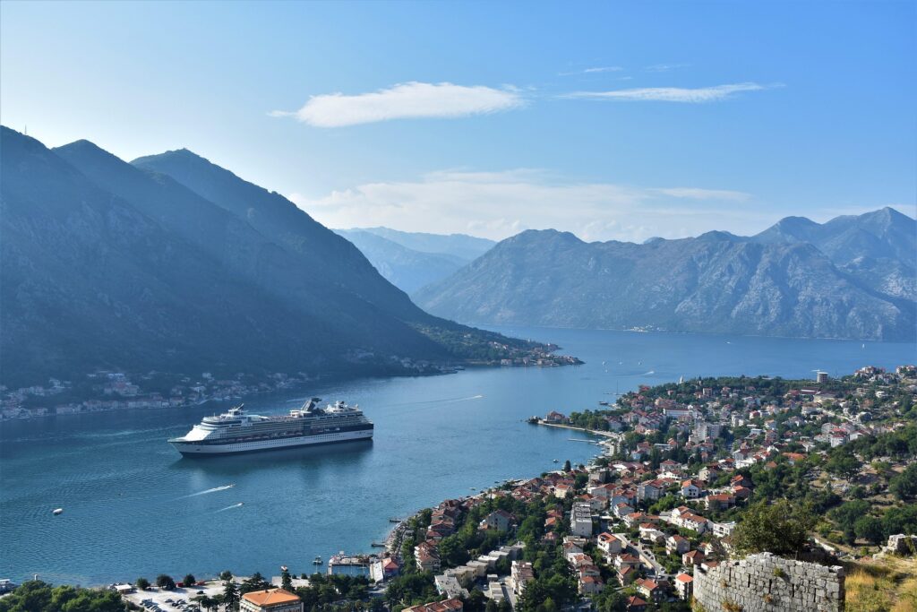 außerhalb stadtmauer kotor übernachten