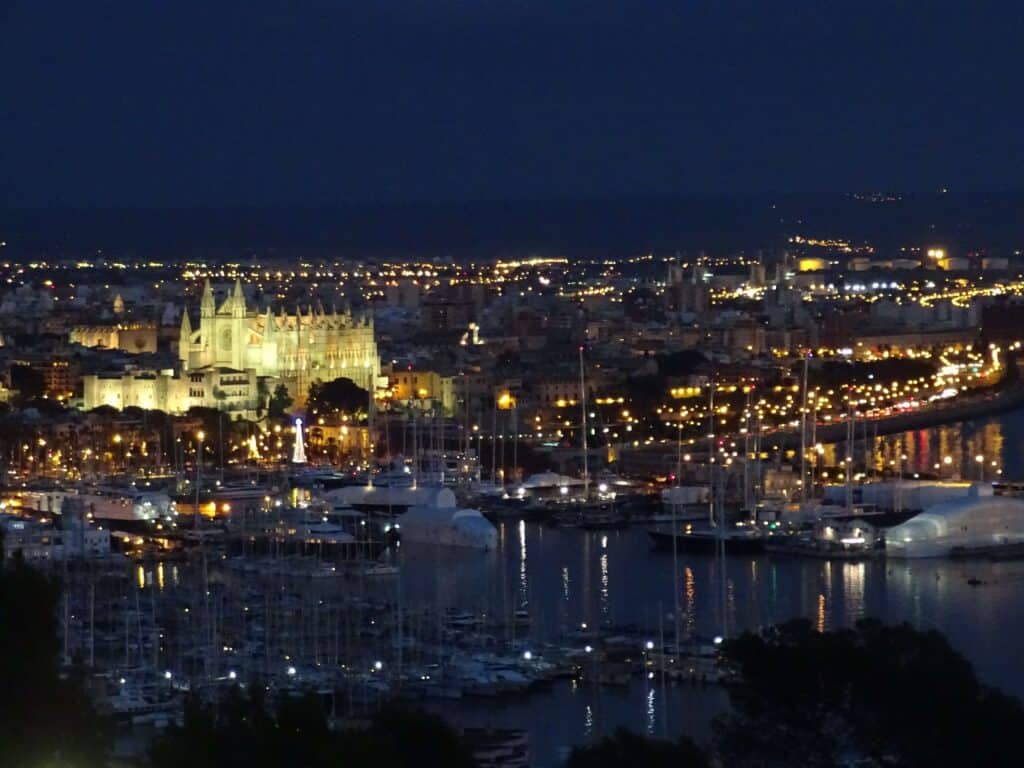 palma de mallorca kathedrale nacht