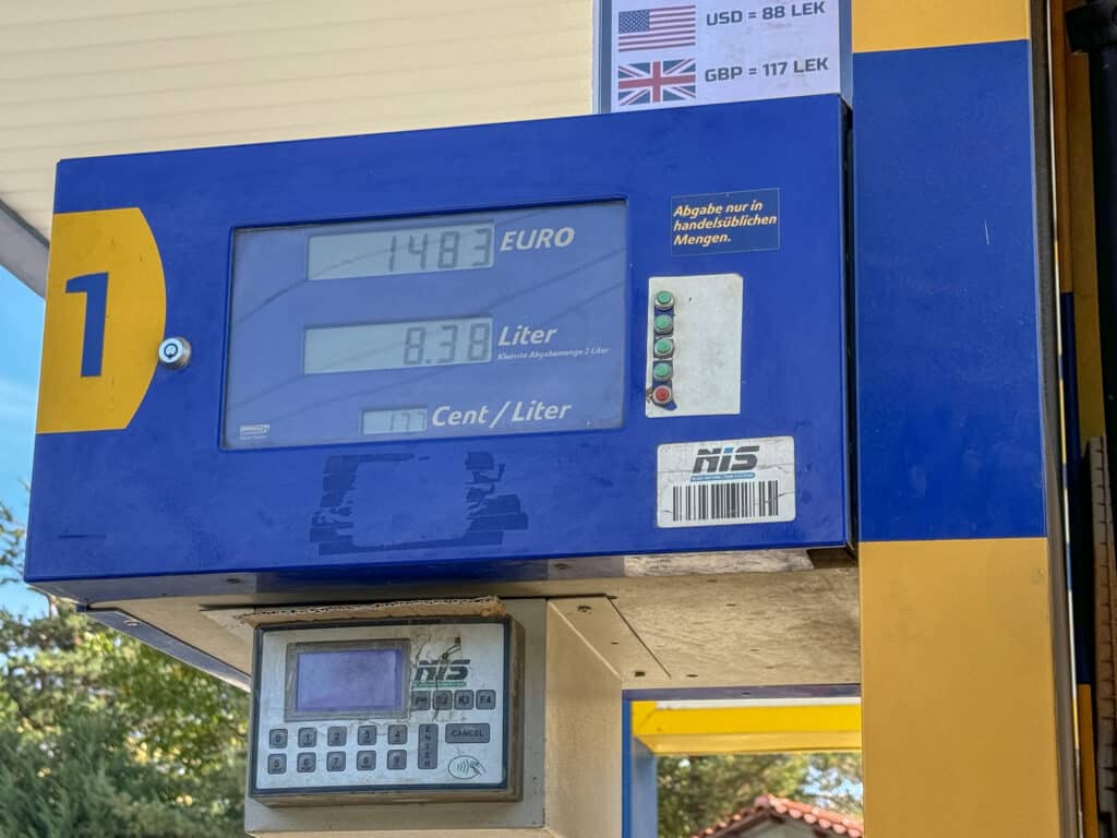 alte jet tankstelle albanien