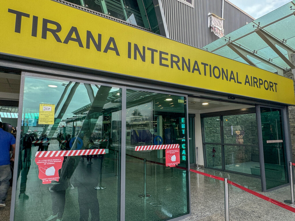 tirana flughafen wechselkurs