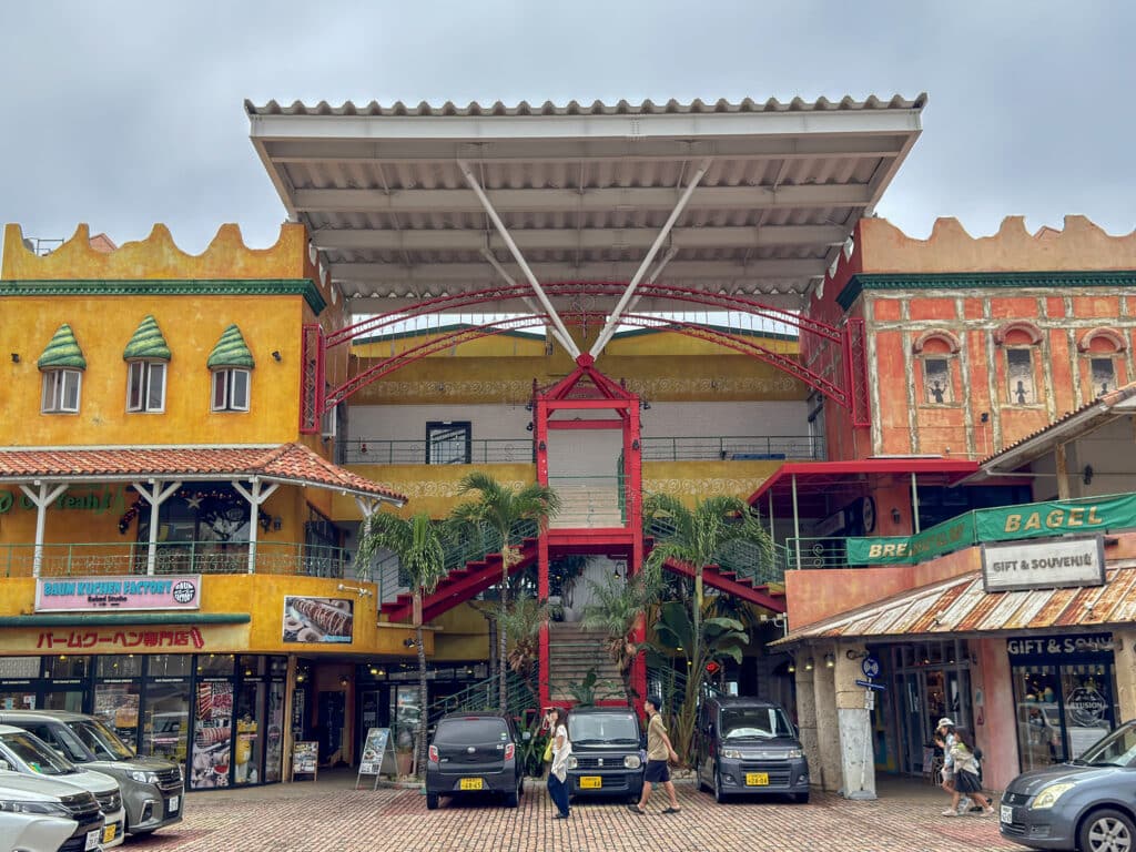 chatan american village