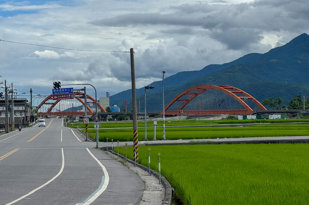 kecheng iron bridge