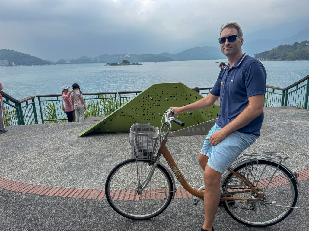 sun moon lake fahrrad ich