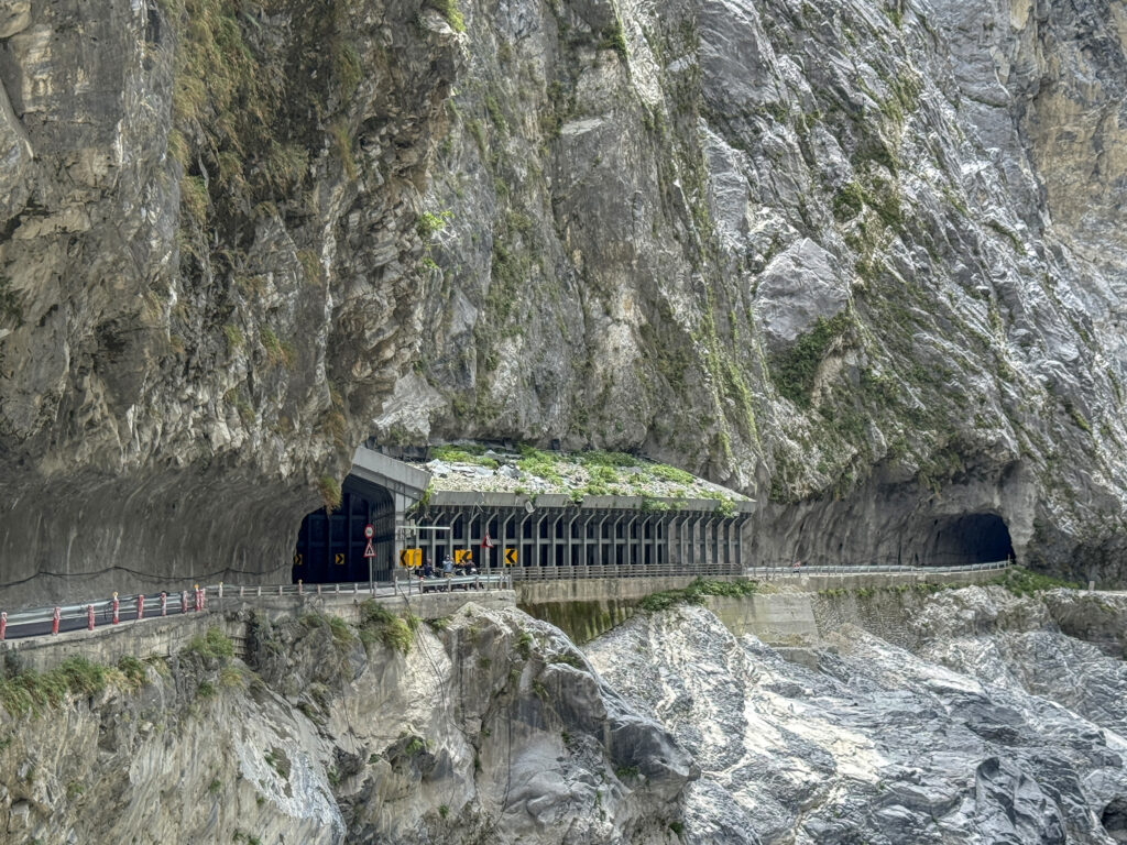 tunnel taroko schlucht